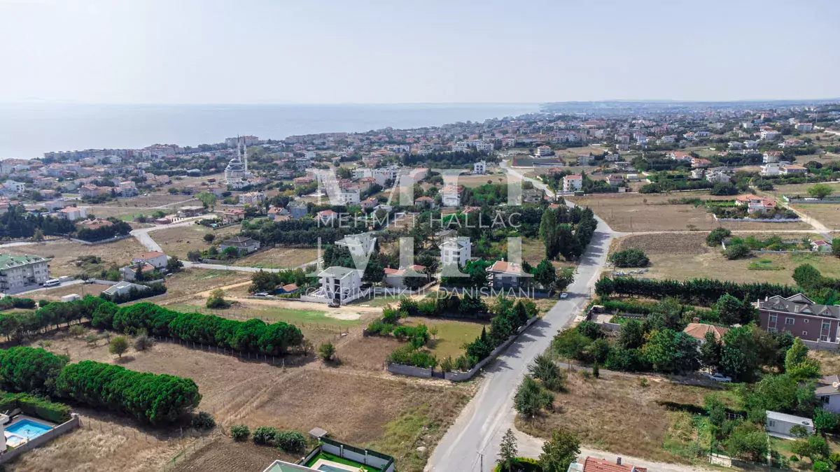 B.çekmece Kamiloba’da 3 Kat Konut İmarlı 1536 m2 Arsa