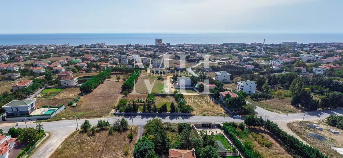 B.çekmece Kamiloba’da 3 Kat Konut İmarlı 1536 m2 Arsa