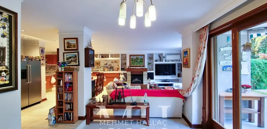 Bakırköy Florya’da Geniş Bahçeli ve Havuzlu 550 m² Lüks Villa