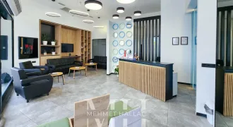 Beylikdüzüde E-5 Cephe 253 m2 Satılık Dükkan