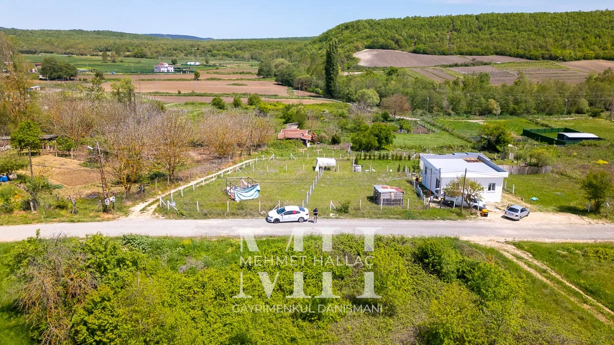 Çatalca İhsaniye Mah. 300 m2 Hisseli Arsa