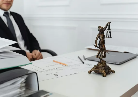 Evlenmeden Önce Alınan Ev Boşanırken Paylaşılır mı? (2026 Rehberi)