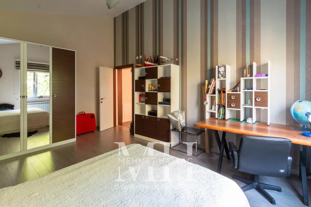 Büyükçekmece Sinanobada Müstakil Bahçeli 5+2 Villa