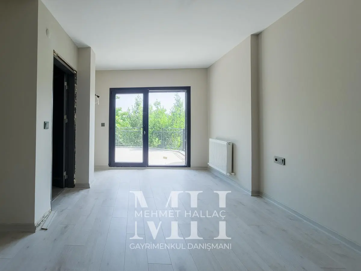 Büyükçekmece Sinanobada Müstakil 420 m2 Bahçeli Villa