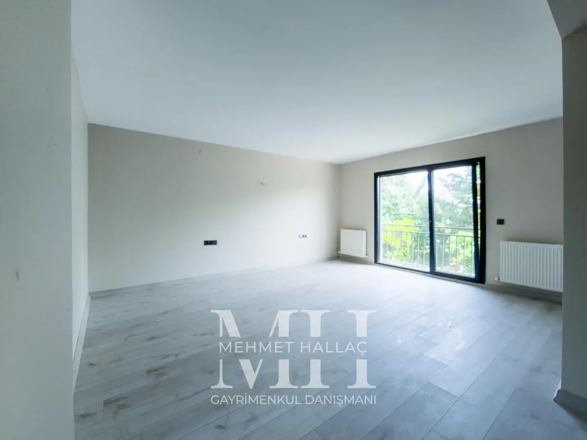 Büyükçekmece Sinanobada Müstakil 420 m2 Bahçeli Villa