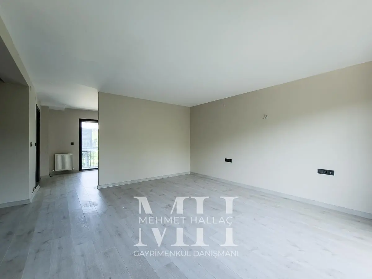 Büyükçekmece Sinanobada Müstakil 420 m2 Bahçeli Villa