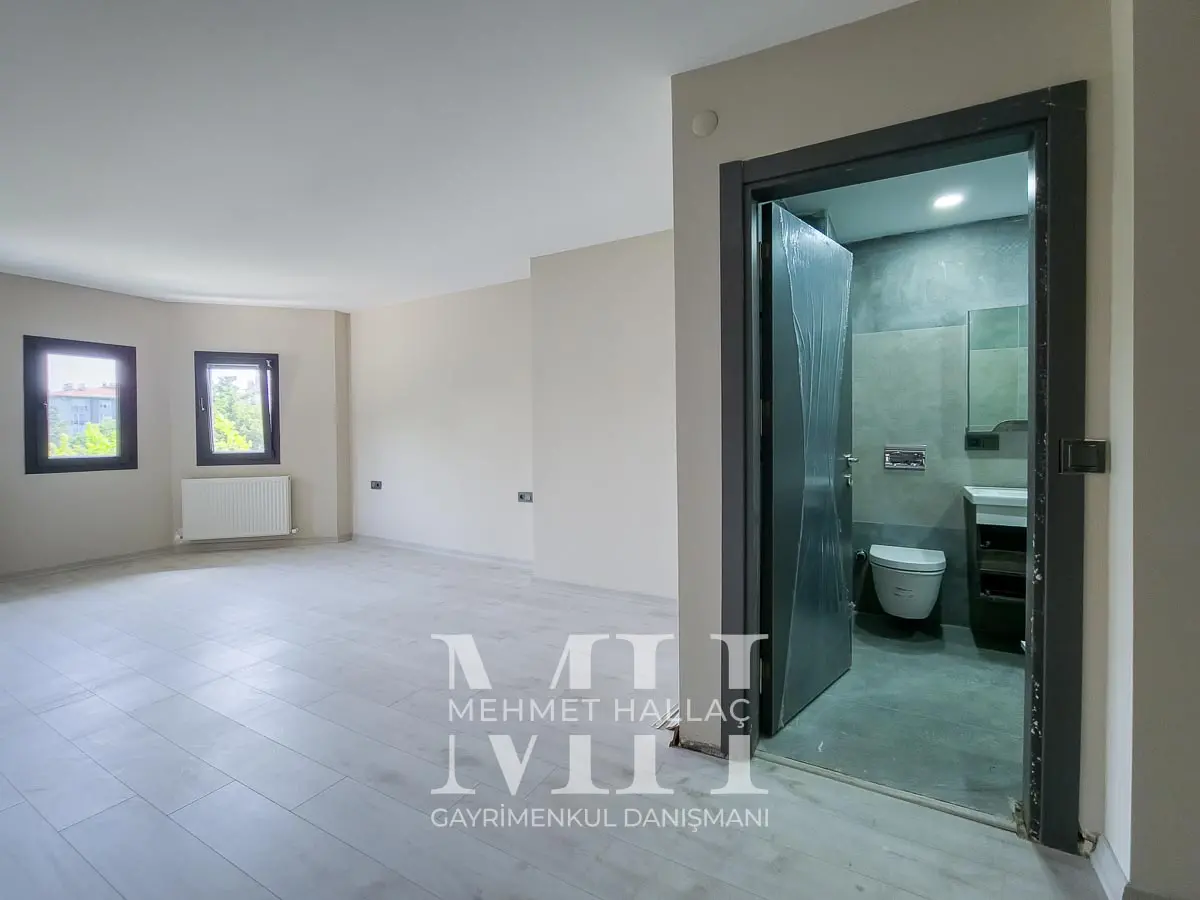 Büyükçekmece Sinanobada Müstakil 420 m2 Bahçeli Villa