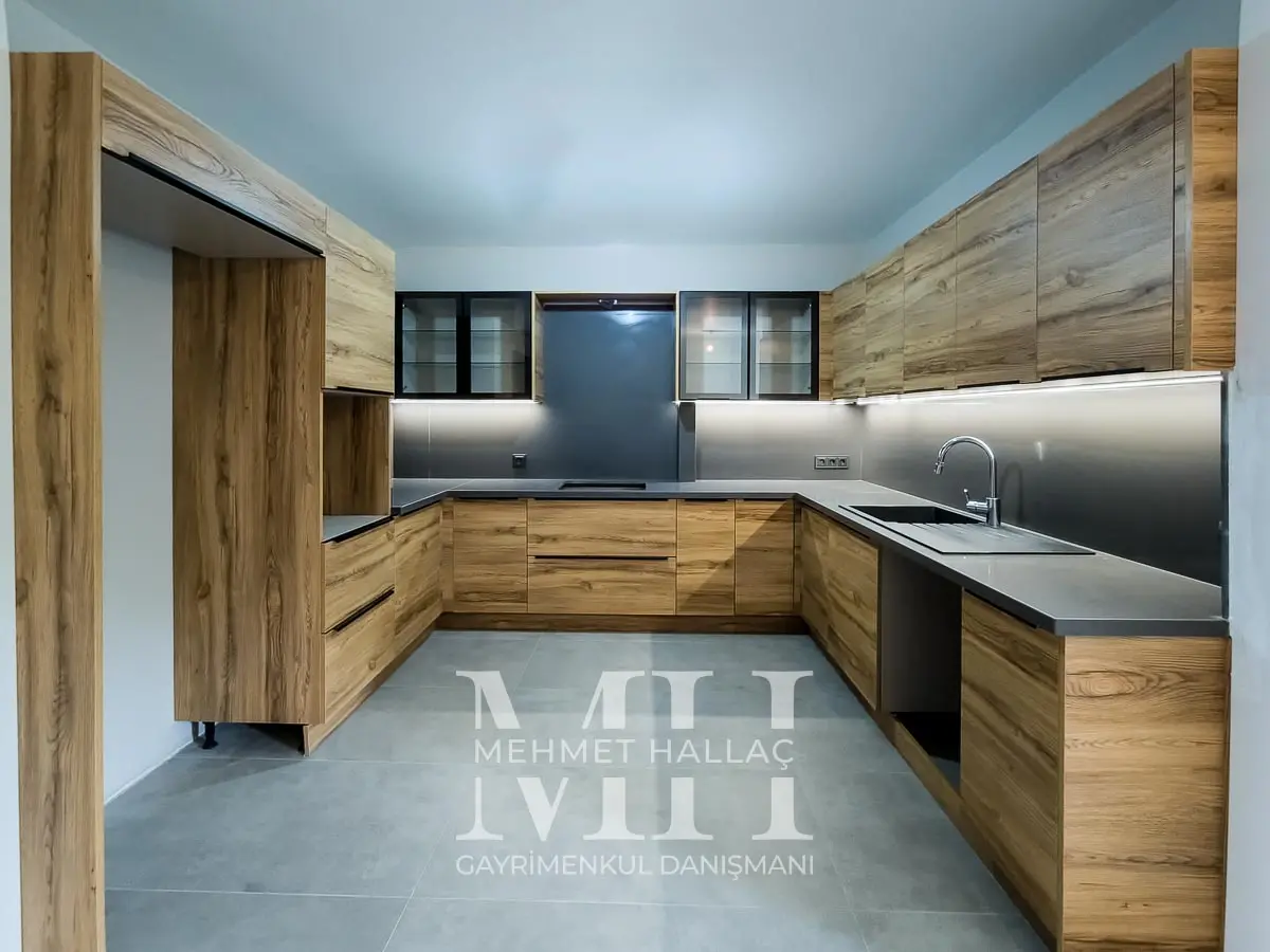 Büyükçekmece Sinanobada Müstakil 420 m2 Bahçeli Villa